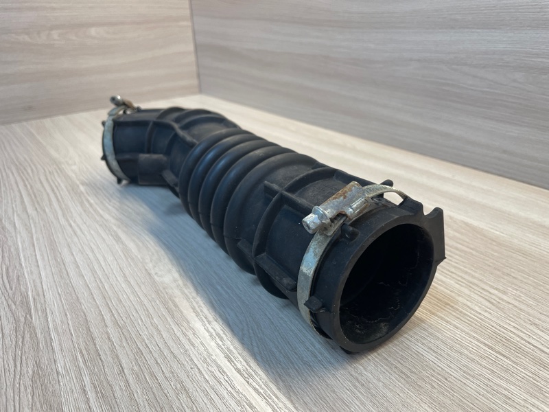 Патрубок воздушного фильтра - фото 3