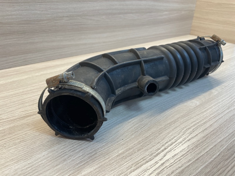 Патрубок воздушного фильтра - фото 4