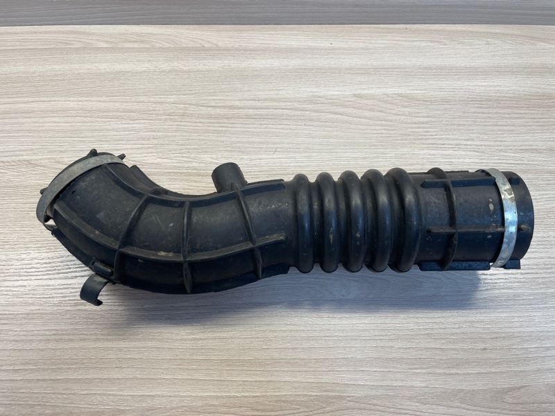 Патрубок воздушного фильтра - фото 6
