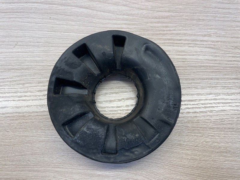 Верхняя опора    пружины - фото 3