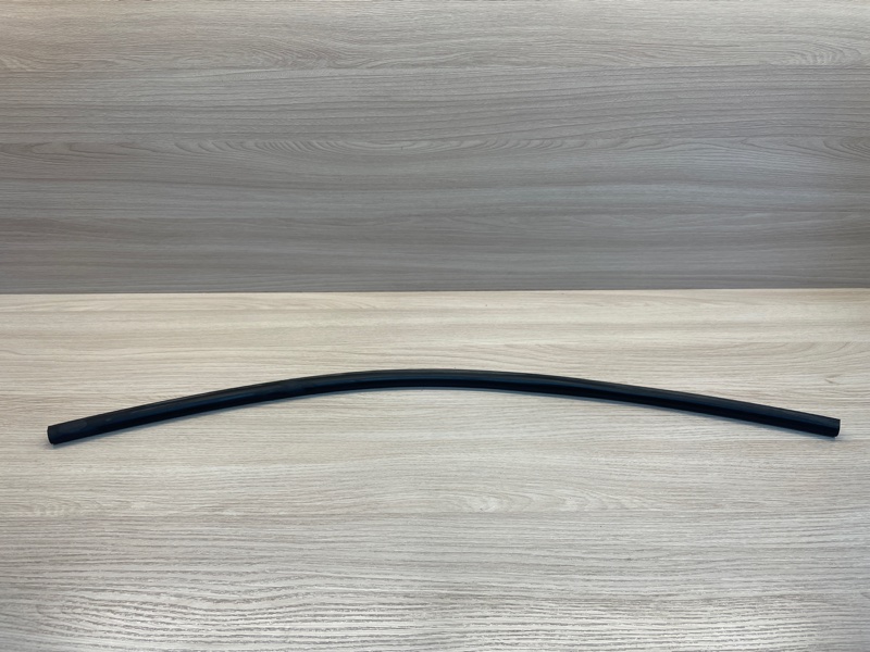 Уплотнительная резинка боковой двери - фото 1