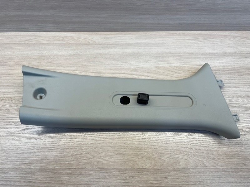 Обшивка средней стойки - фото 1