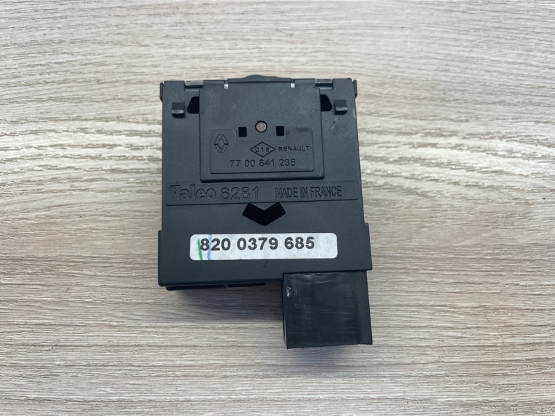 Кнопка корректора фар - фото 2