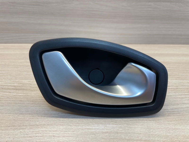 Внутренняя  ручка двери - фото 1