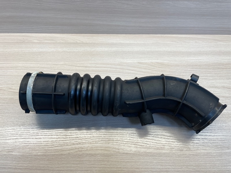 Патрубок воздушного фильтра - фото 5