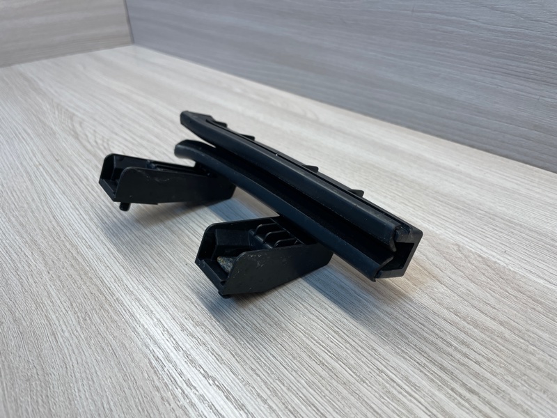 Направляющая стекла     двери - фото 2