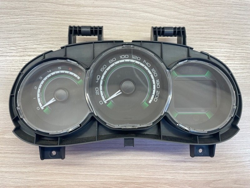 Щиток приборов - фото 1