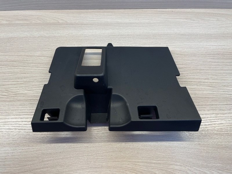 Крышка бардачка - фото 1