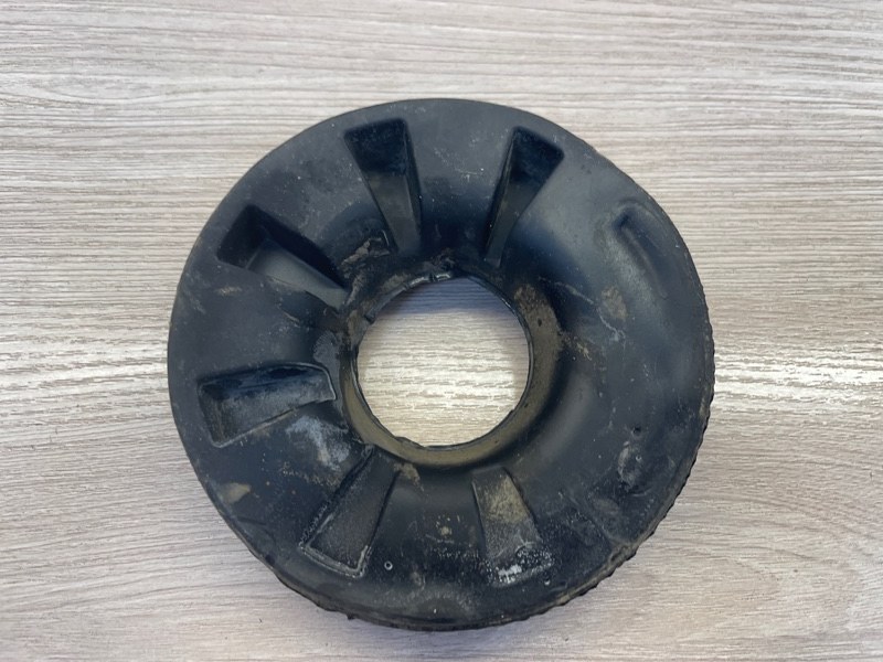 Верхняя опора    пружины - фото 3