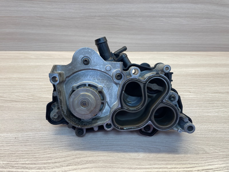 Водяной насос, помпа - фото 1