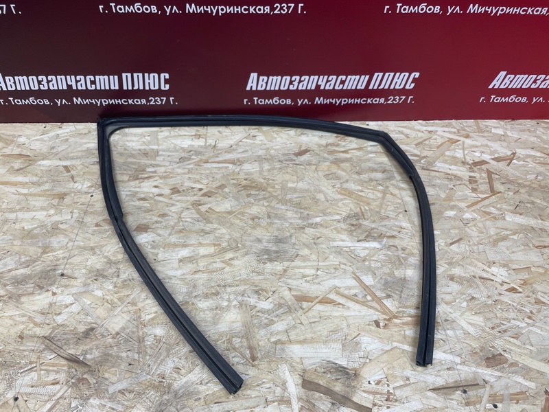Уплотнитель стекла      двери - фото 1