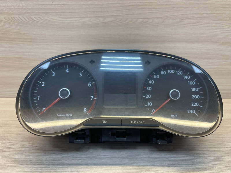 Щиток приборов - фото 1