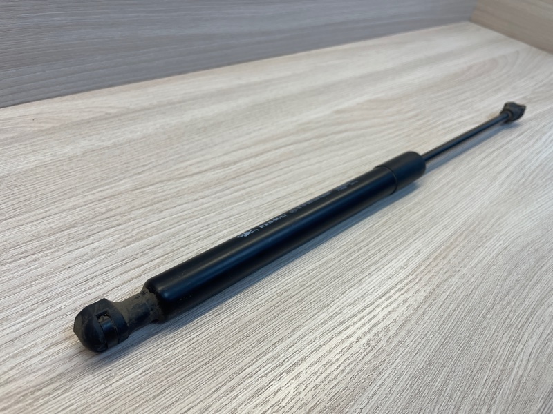 Амортизатор багажника - фото 3