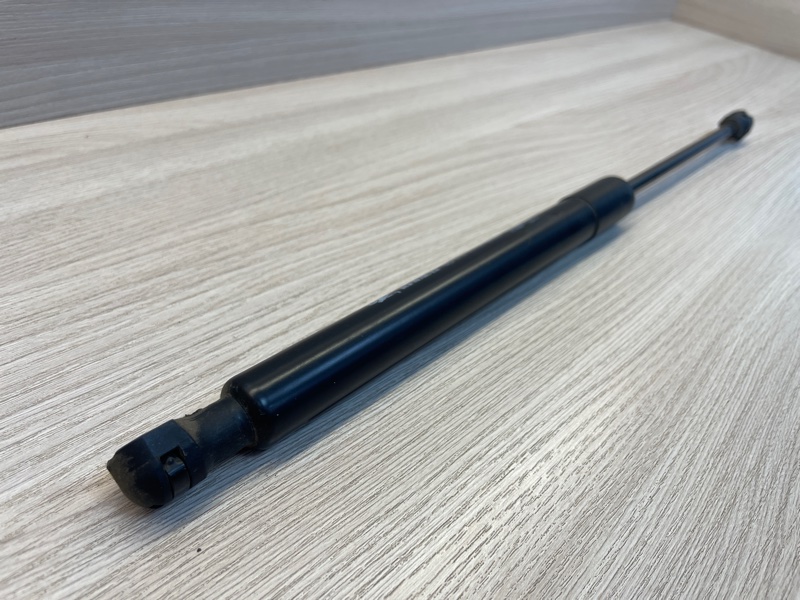 Амортизатор багажника - фото 3