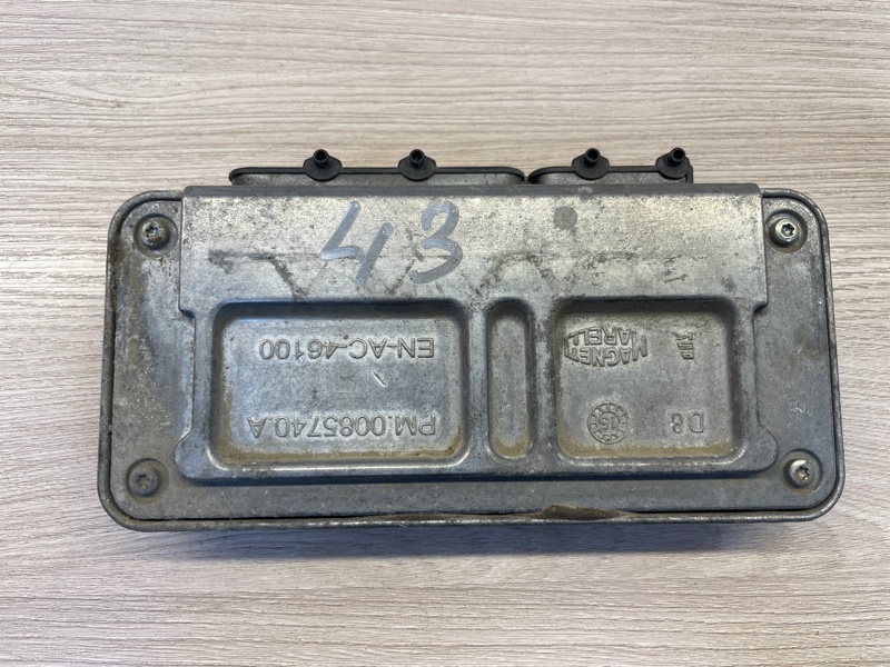 Блок управления двигателем - фото 4