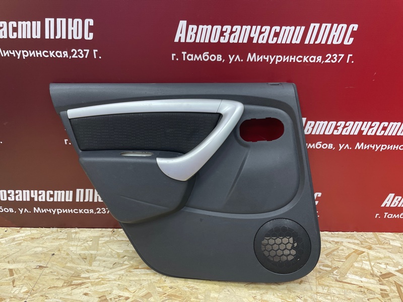 Обшивка боковой двери - фото 1