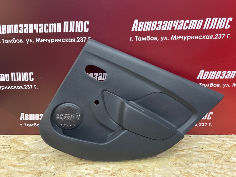 Обшивка боковой двери - фото 1