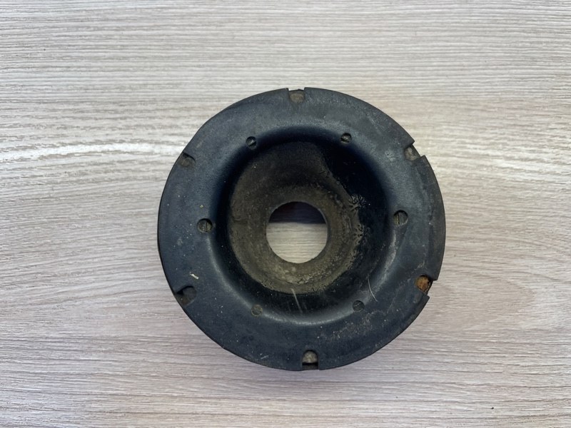 Верхняя опора    пружины - фото 3