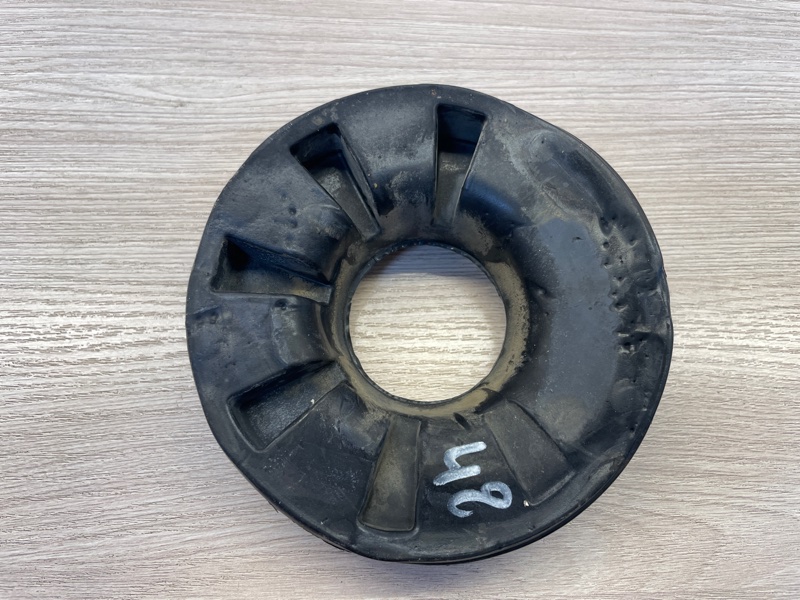 Верхняя опора    пружины - фото 4