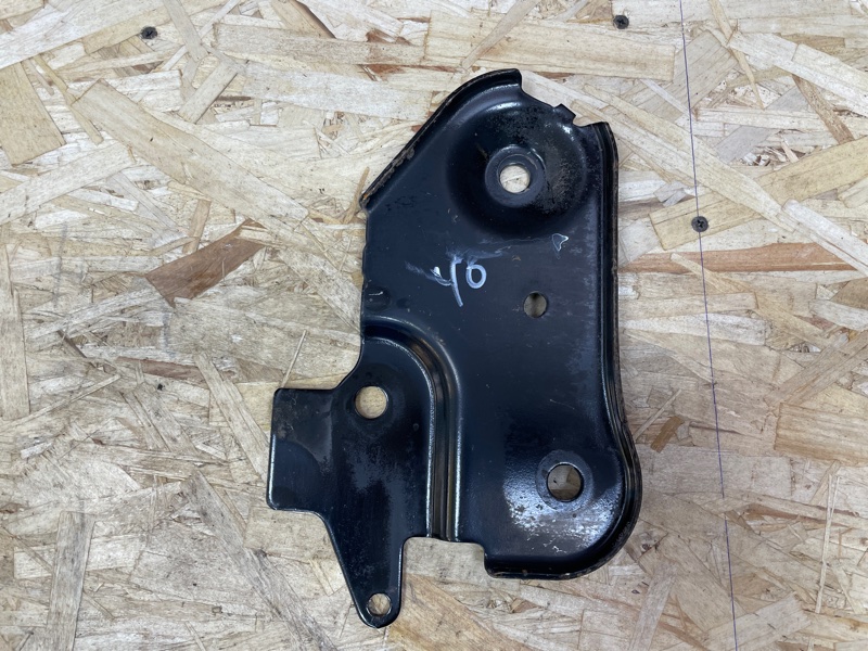 Кронштейн подрамника - фото 2