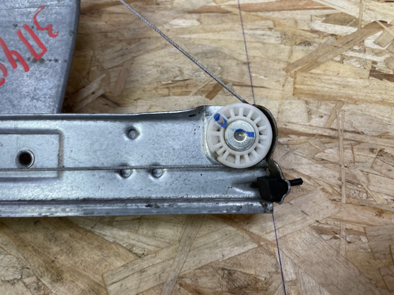 Стеклоподъемник    двери - фото 2