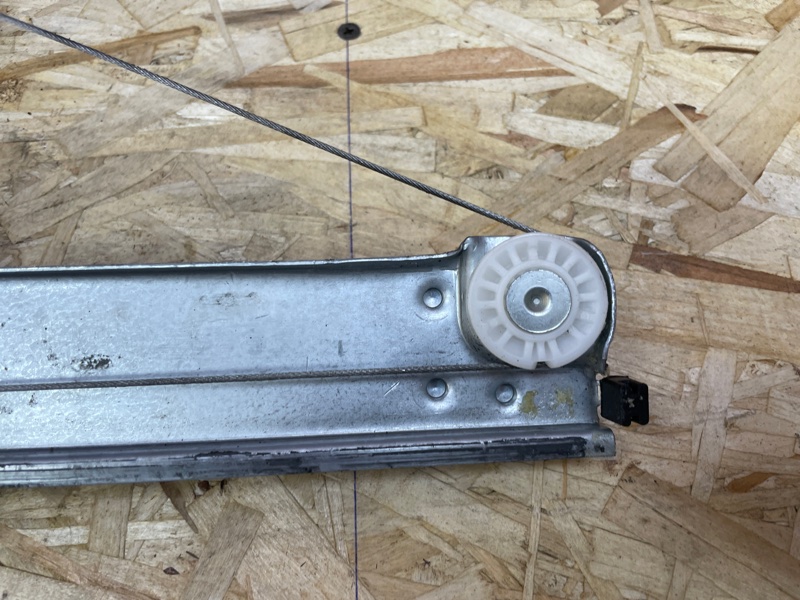 Стеклоподъемник    двери - фото 2