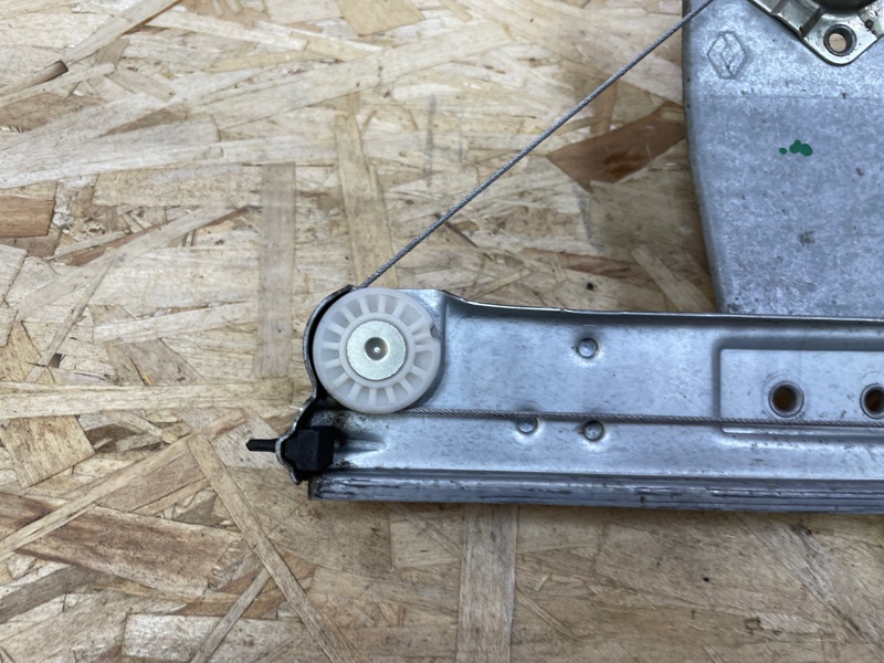 Стеклоподъемник    двери - фото 3