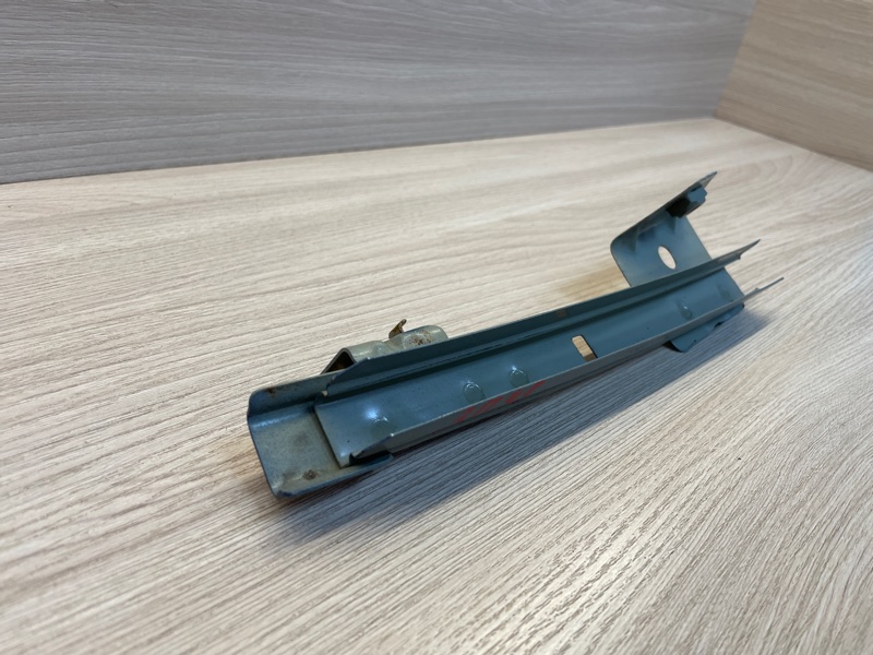 Направляющая стекла     двери - фото 4