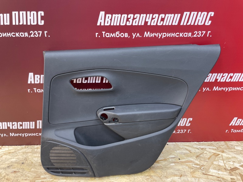 Обшивка боковой двери - фото 1