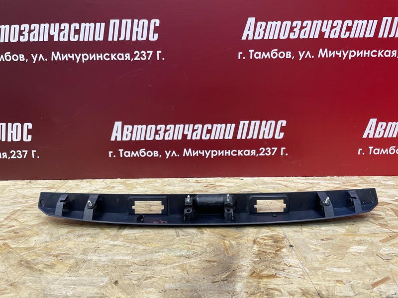 Накладка крышки багажника - фото 6
