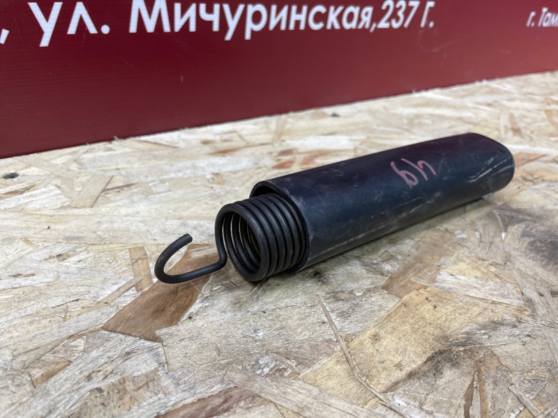 Пружина крышки багажника - фото 3