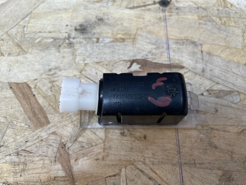 Плафон подсветки номера - фото 3