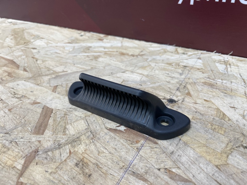 Ручка открывания багажника - фото 2