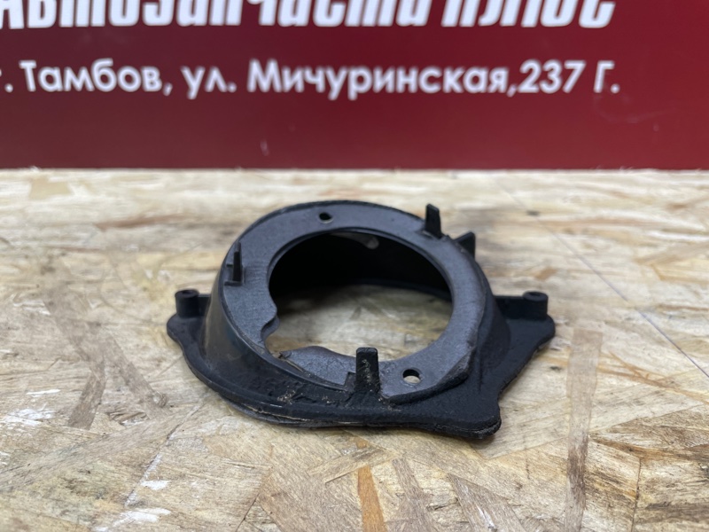 Горловина лючка бензобака - фото 5