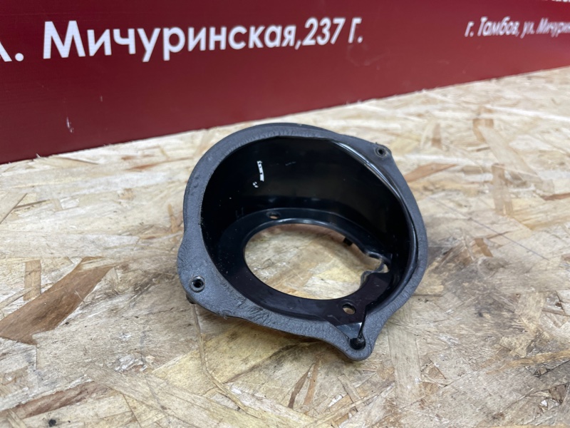 Горловина лючка бензобака - фото 3