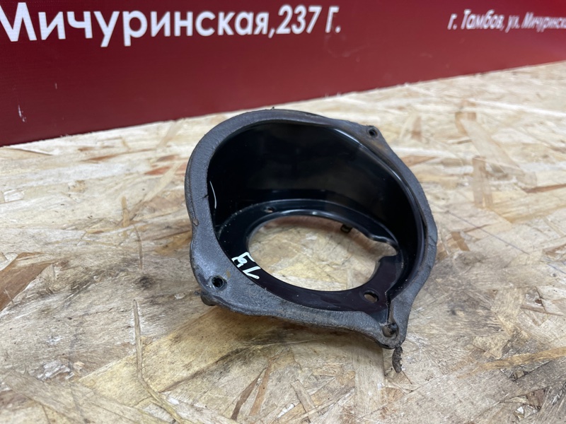 Горловина лючка бензобака - фото 3