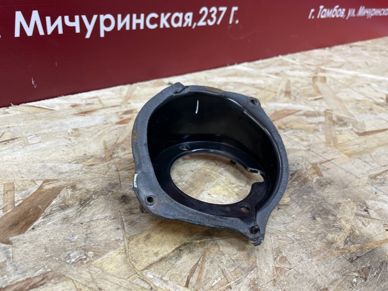 Горловина лючка бензобака - фото 3