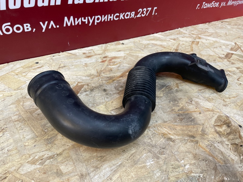 Патрубок воздушного фильтра - фото 3