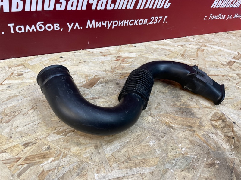Патрубок воздушного фильтра - фото 3