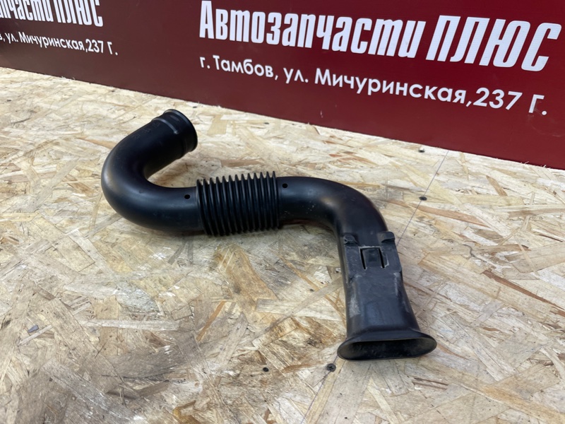 Патрубок воздушного фильтра - фото 2
