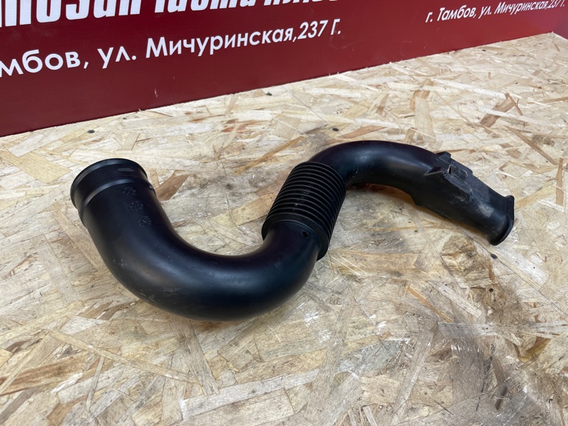 Патрубок воздушного фильтра - фото 3