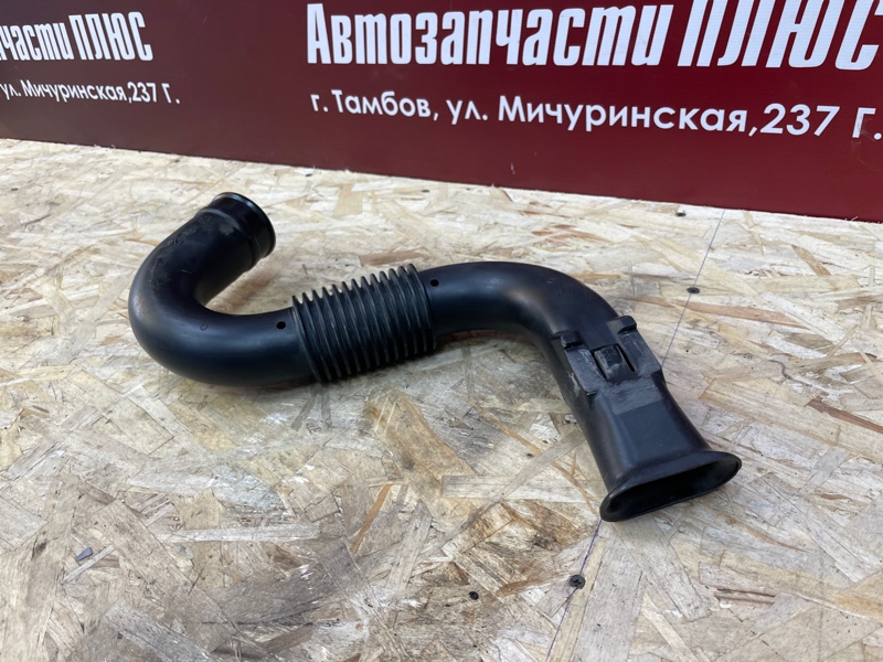 Патрубок воздушного фильтра - фото 2
