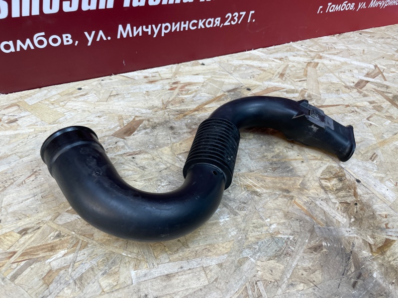 Патрубок воздушного фильтра - фото 3