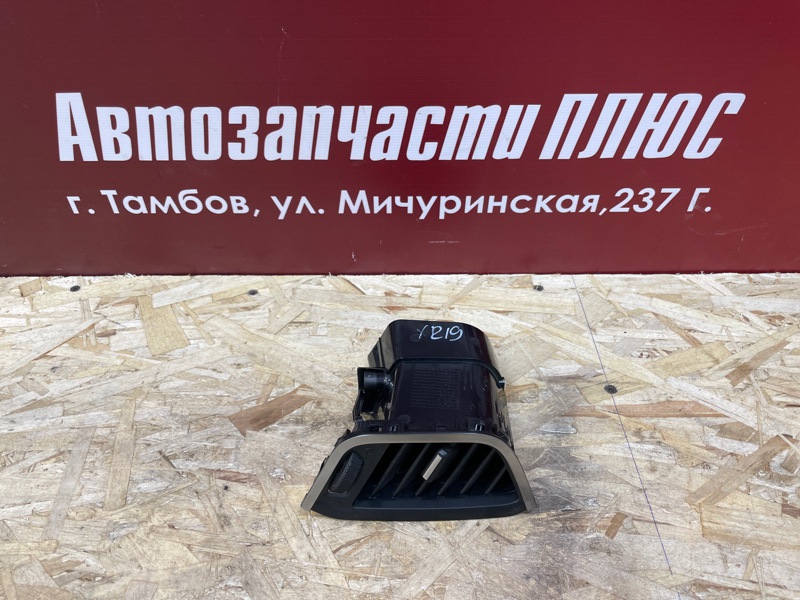 Воздушный дефлектор салона - фото 1
