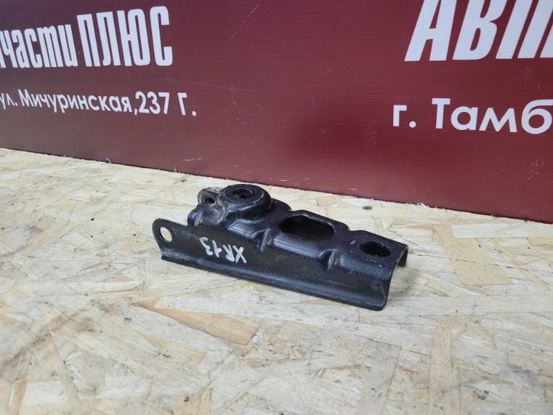 Кронштейн опоры двигателя - фото 2