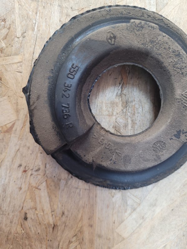 Верхняя опора    пружины - фото 5