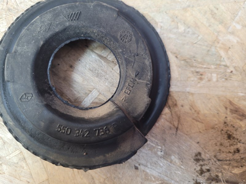 Верхняя опора    пружины - фото 5