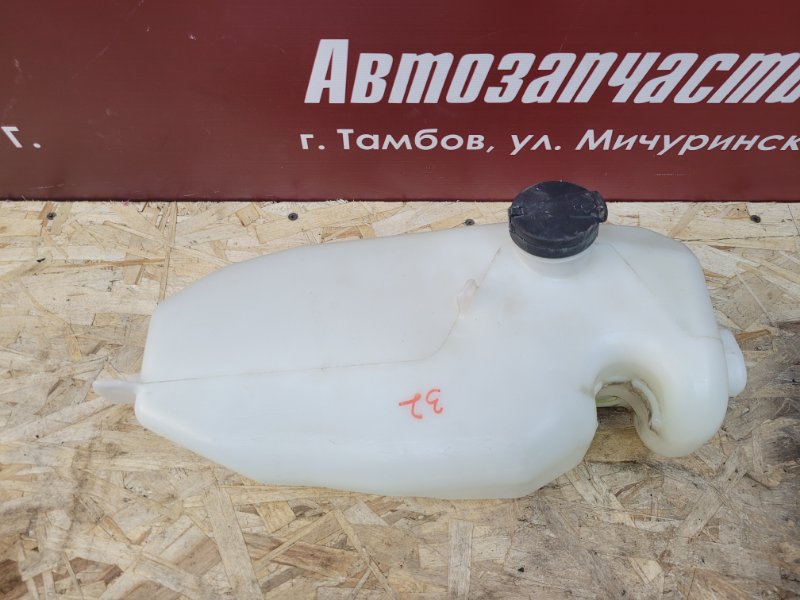 Бачок омывателя - фото 1