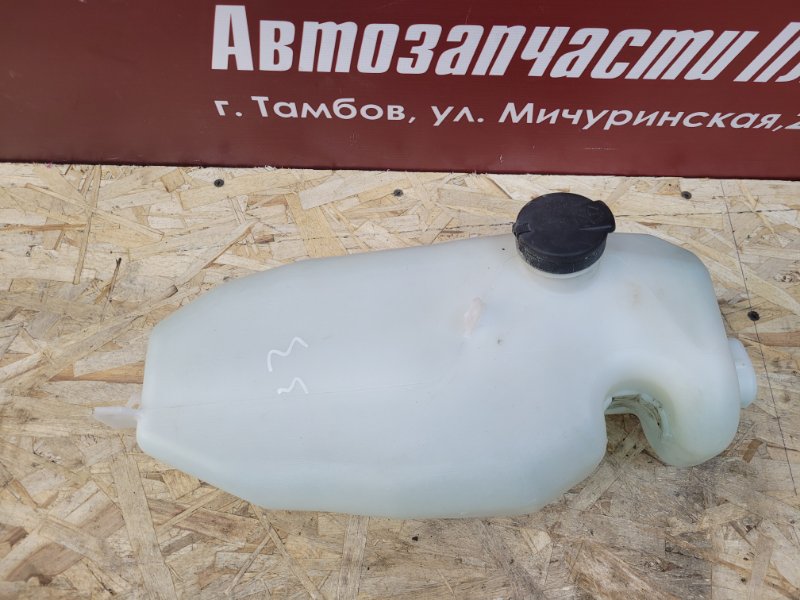 Бачок омывателя - фото 1