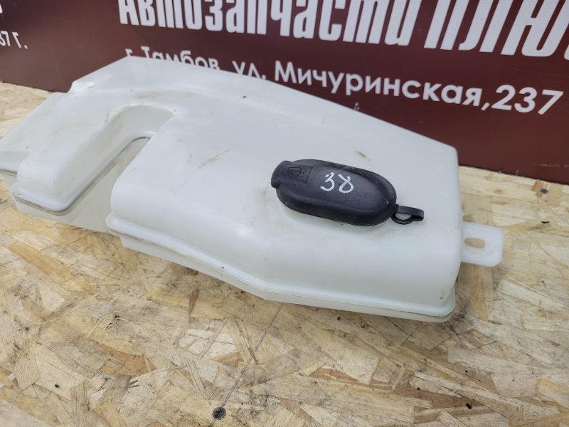 Бачок омывателя - фото 2